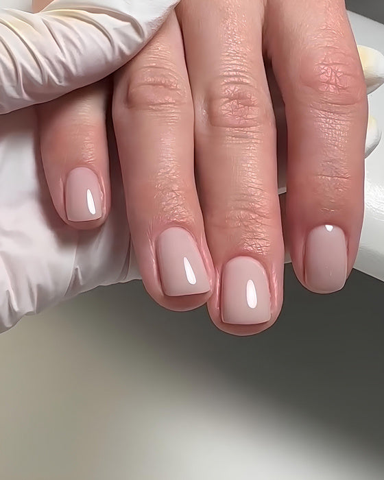 DARK Medium Gel #28 – Builder/Self-Leveling Gel (15 ml)