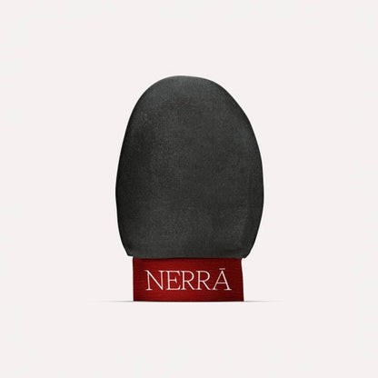 NERRĀ Exfoliating Body Glove Set