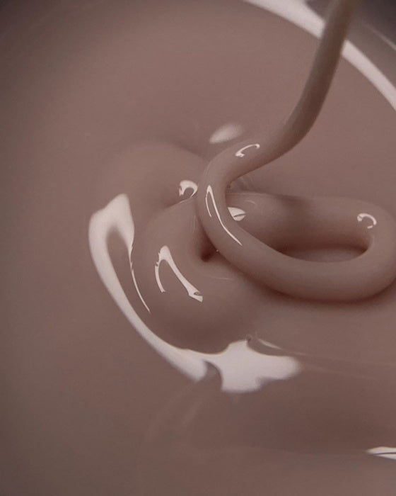 DARK Medium Gel #28 – Builder/Self-Leveling Gel (15 ml)